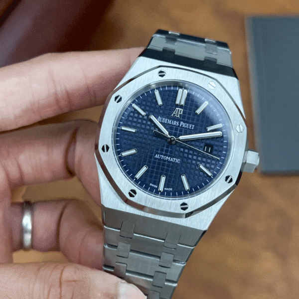 Untitled design Audemars Piguet Royal Oak Off Shore Royal Blue Semi Swiss ETA